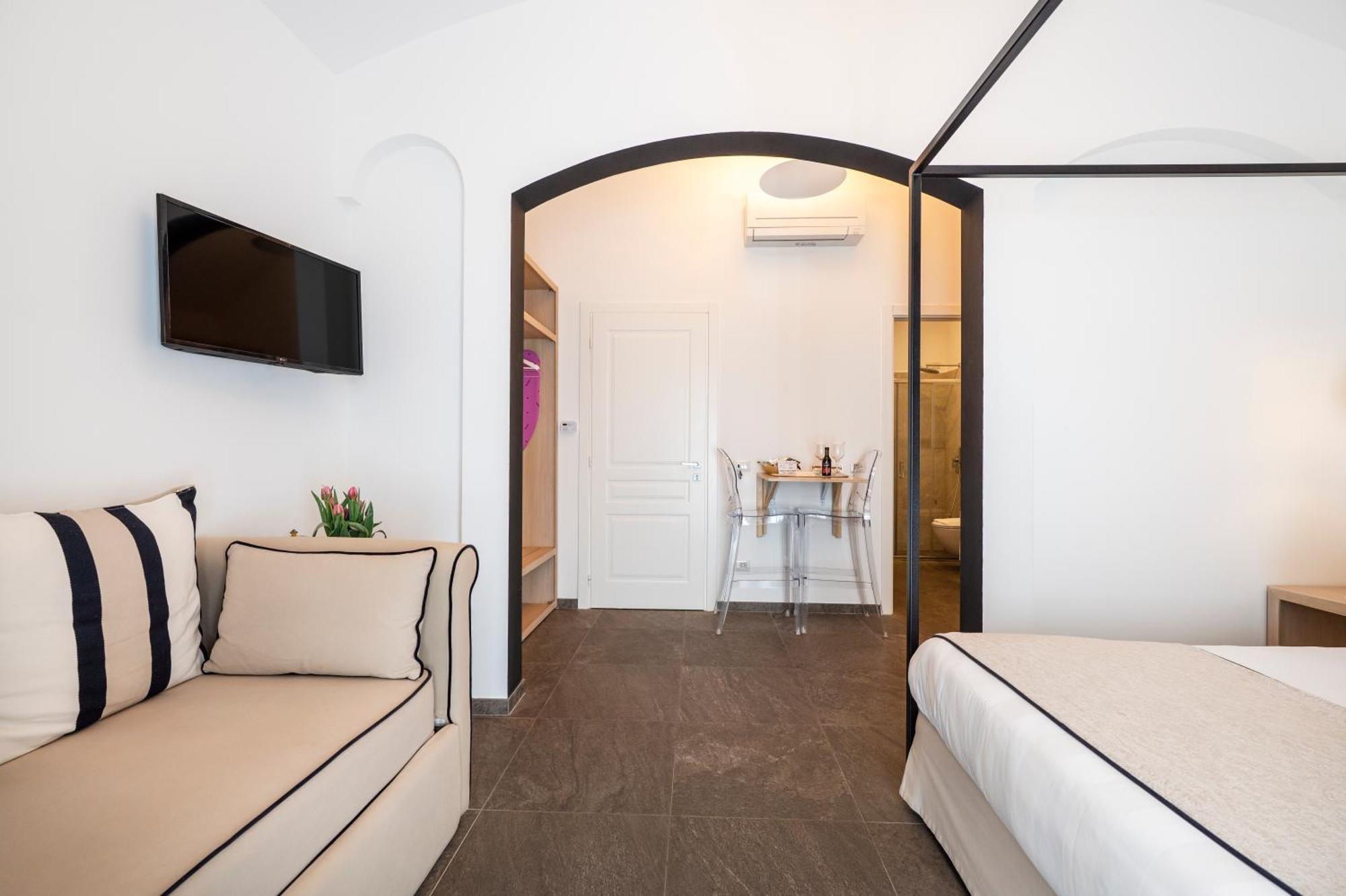 La Dimora Di Cornelia Aparthotel ซอร์เรนโต ภายนอก รูปภาพ