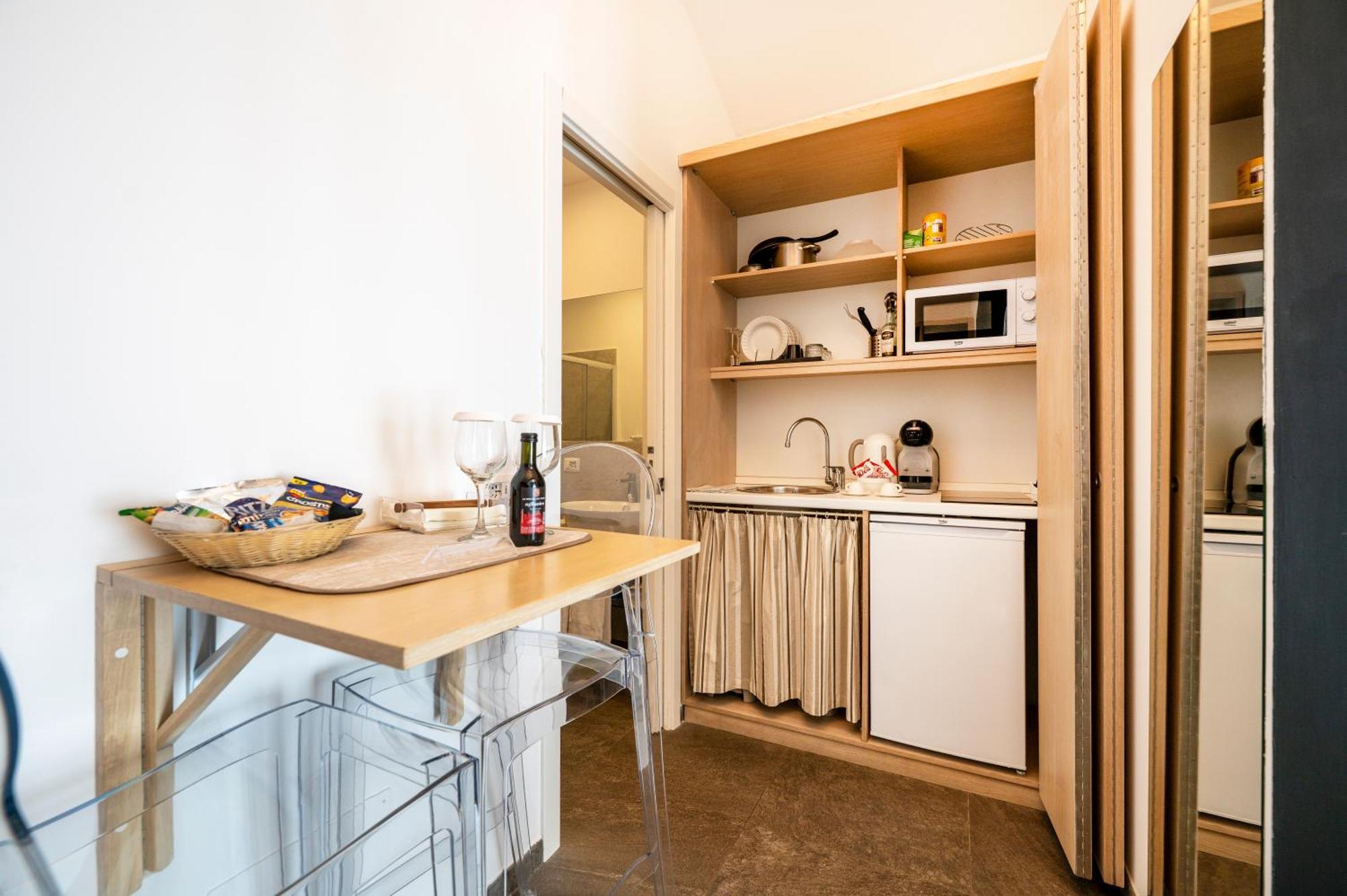 La Dimora Di Cornelia Aparthotel ซอร์เรนโต ภายนอก รูปภาพ